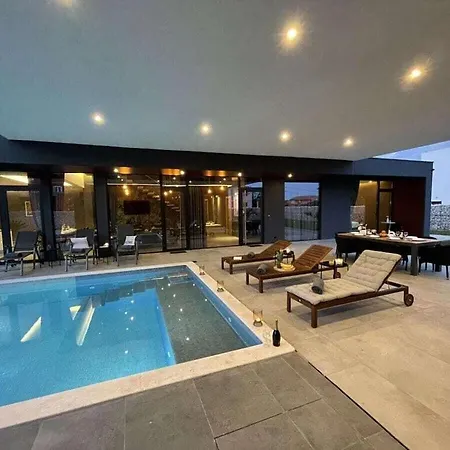 Villa Mediterraneo 2 Comfortable *