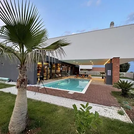 Villa Mediterraneo 2 Comfortable Ližnjan